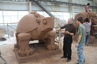 曾成钢雕塑瑞士展